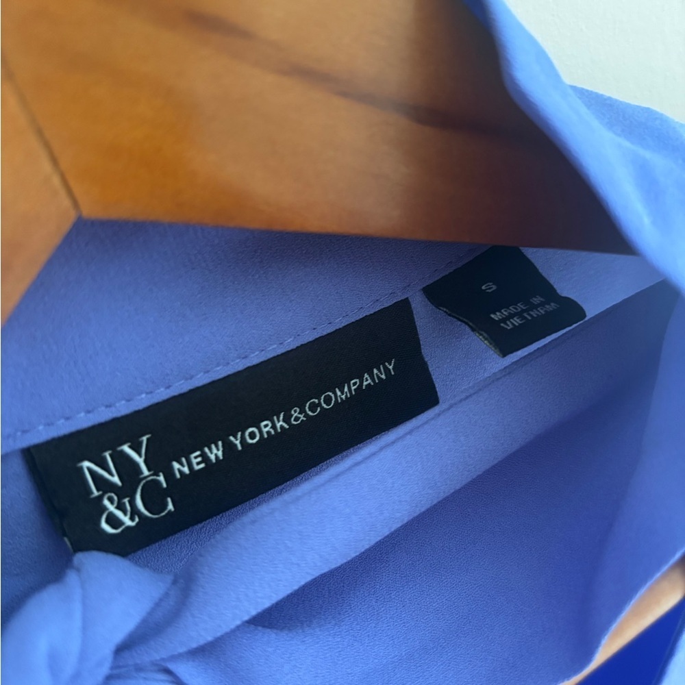 New York & Company Long Sleeve Tie Neck Wrap Blouse Periwinkle Blue Size: Small - Picture 4 of 4